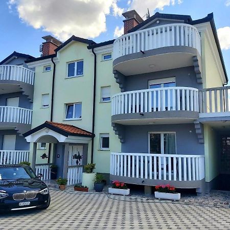 Ferienwohnungen Barbic Umago Exterior foto