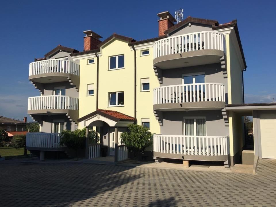 Ferienwohnungen Barbic Umago Exterior foto